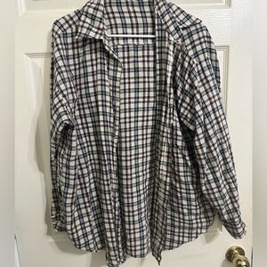 Women’s Plaid Button Up Shirt